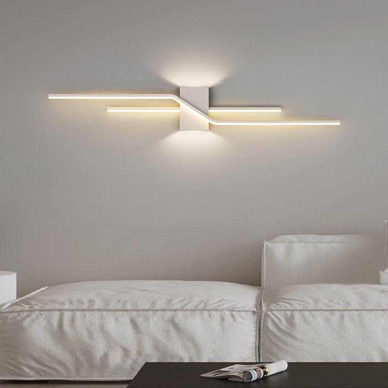 Alana Modern Wall Lamp Black/White | Wall Lamp | Led | Metal/Acrylic | 110V-240V | Elegant Wall Illumination