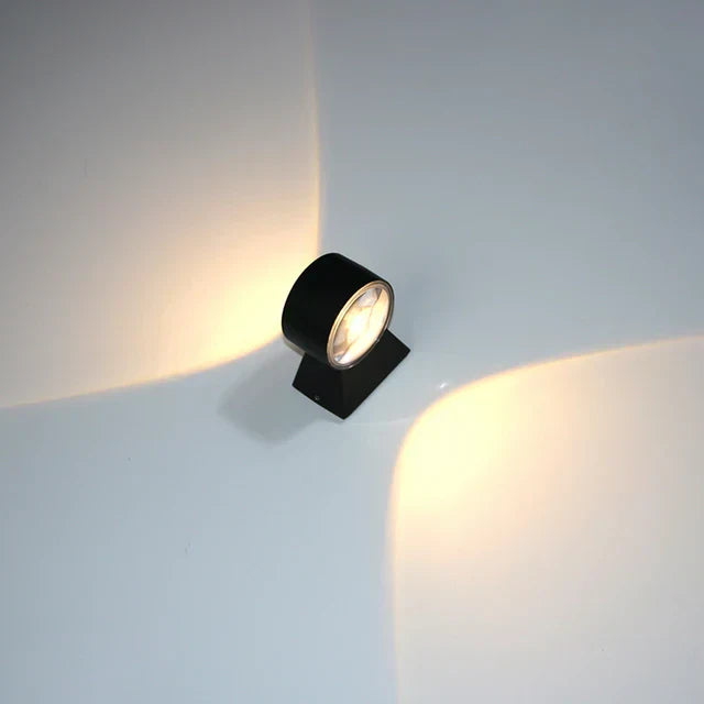 AquaShield Water-resistant Aluminum Garden Lamp | Lighting | LED | warm white | aluminum | Premium Lighting Solution