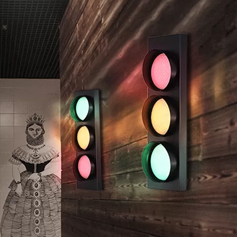 TrafficLight Modern Traffic Light Shaped | Wall Lamp | Led | metal | 110V - 120V - 20V - 220V - 240V | Elegant Wall Illumination