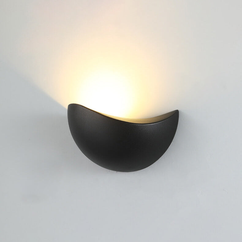 Minimalist semi-circular wall lamp made | Wall Lamp | Led | aluminum | 5W | 110V - 120V - 220V - 240V | Elegant Wall Illumination