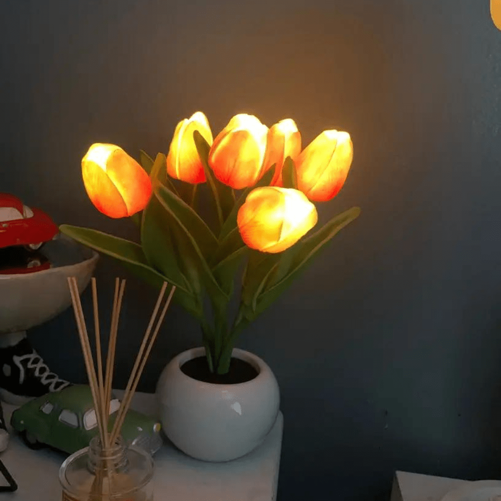GlowTulip Table Lamp Atmospheric Flower-shaped | Table Lamp | LED | Resin/ceramic | Sleek Table Accent