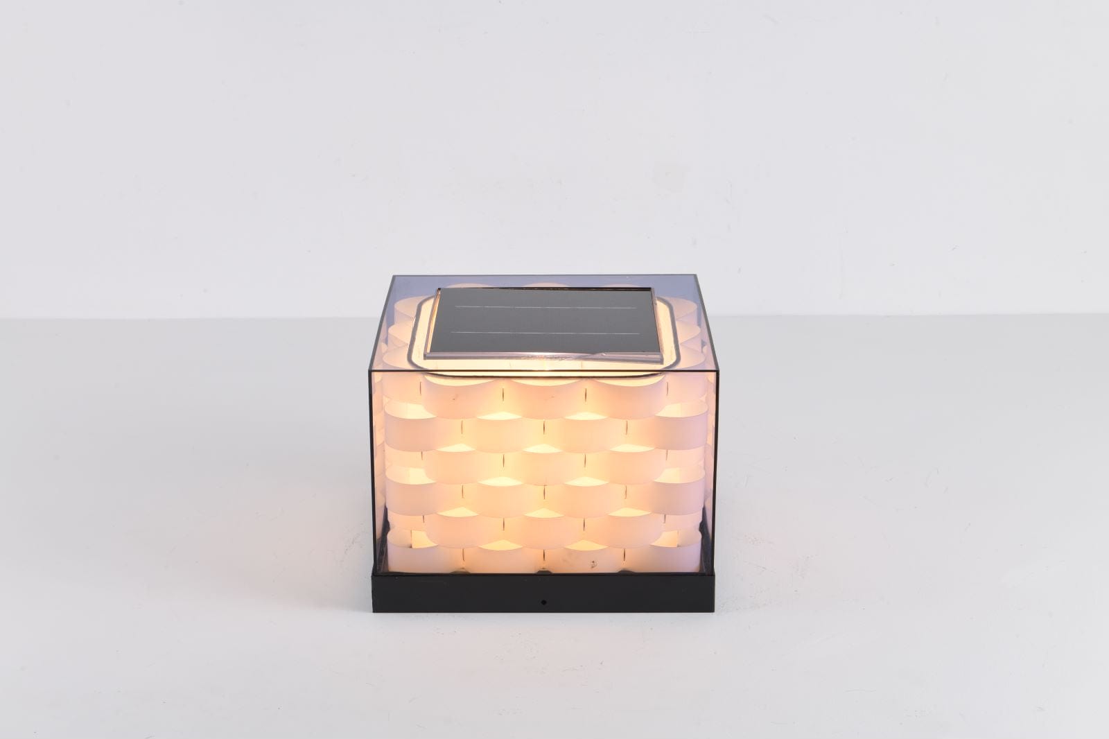 Cubed Weave Outdoor Light Solar | Lighting | LED | metal/plastic | Premium Lighting Solution