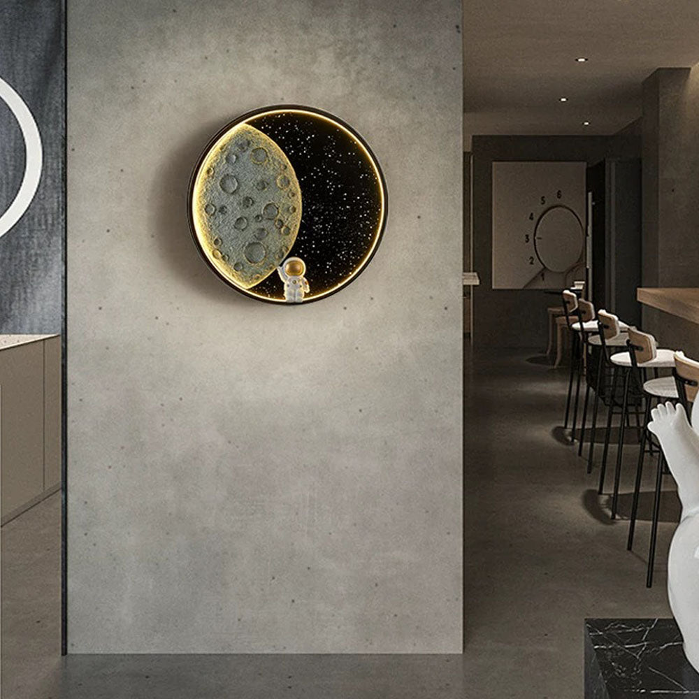 Elif Modern Astronaut Moon Wall | Wall Lamp | Led | metal | 10W | 110V - 240V | Elegant Wall Illumination