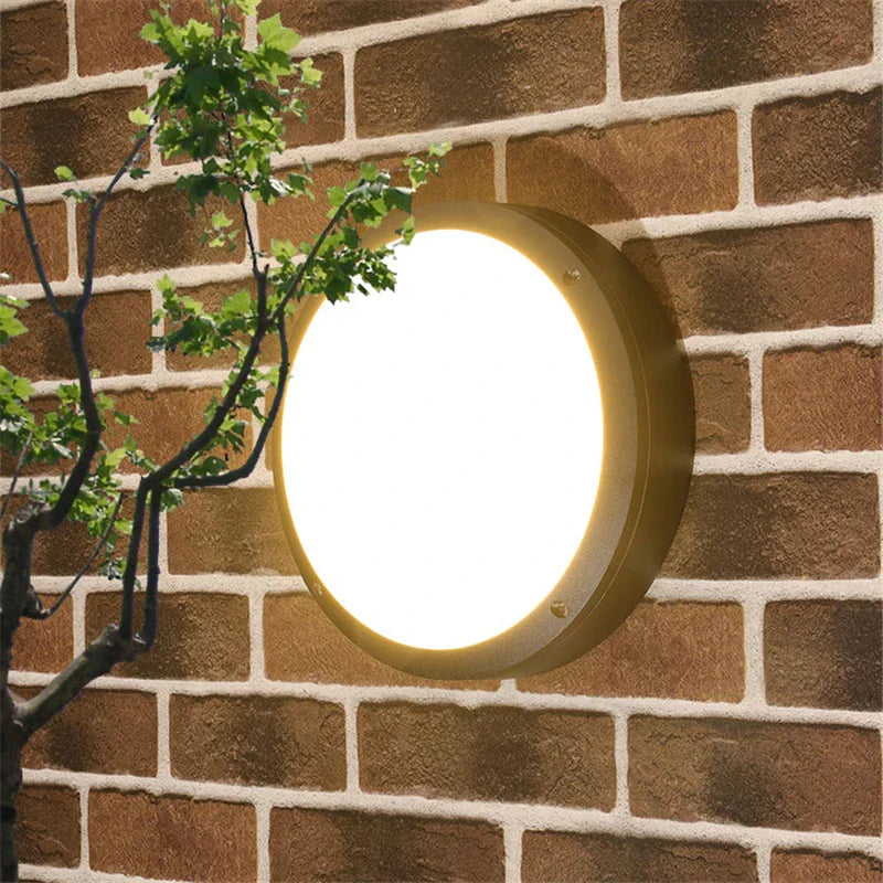 RadiantGlow Outdoor Wall Lamp | Wall Lamp | LED | 85-265V | Elegant Wall Illumination