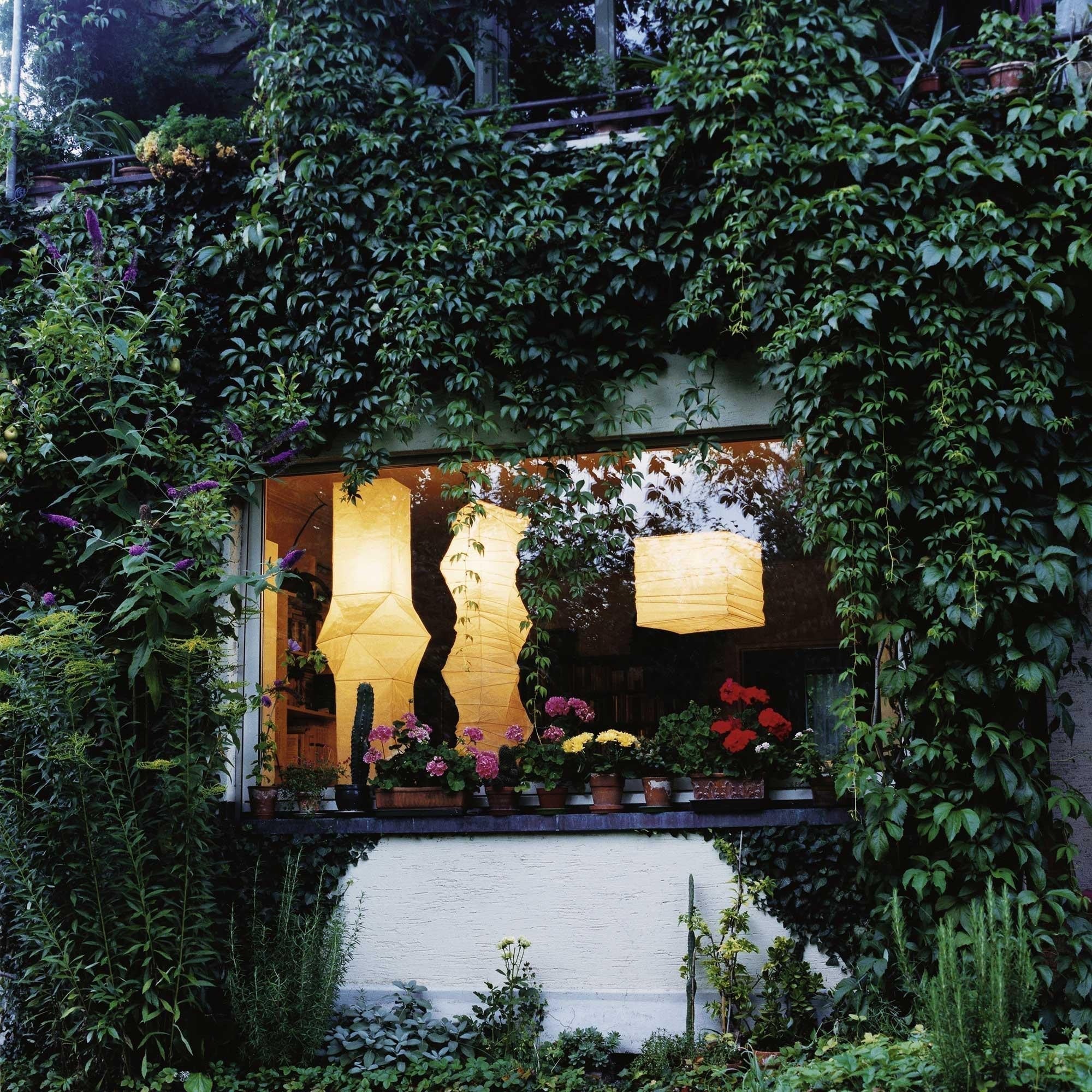 Rice paper floor lamp | Floor Lamp | LED | metal | 240v | Stylish Floor Lighting