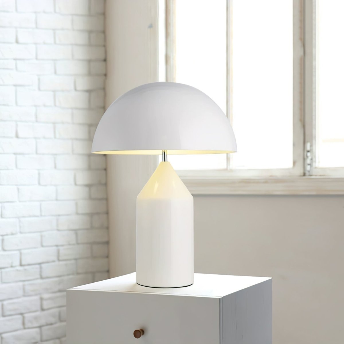 LumiForma Table Lamp Iconic Metal | Table Lamp | LED | metal | Sleek Table Accent