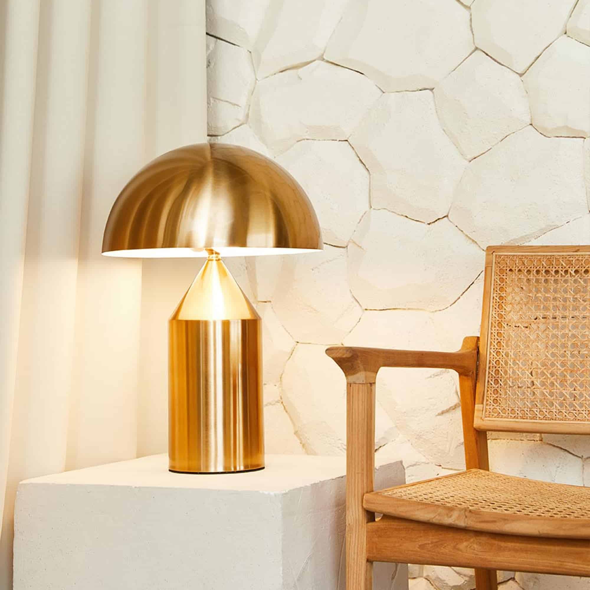 LumiForma Table Lamp Iconic Metal | Table Lamp | LED | metal | Sleek Table Accent
