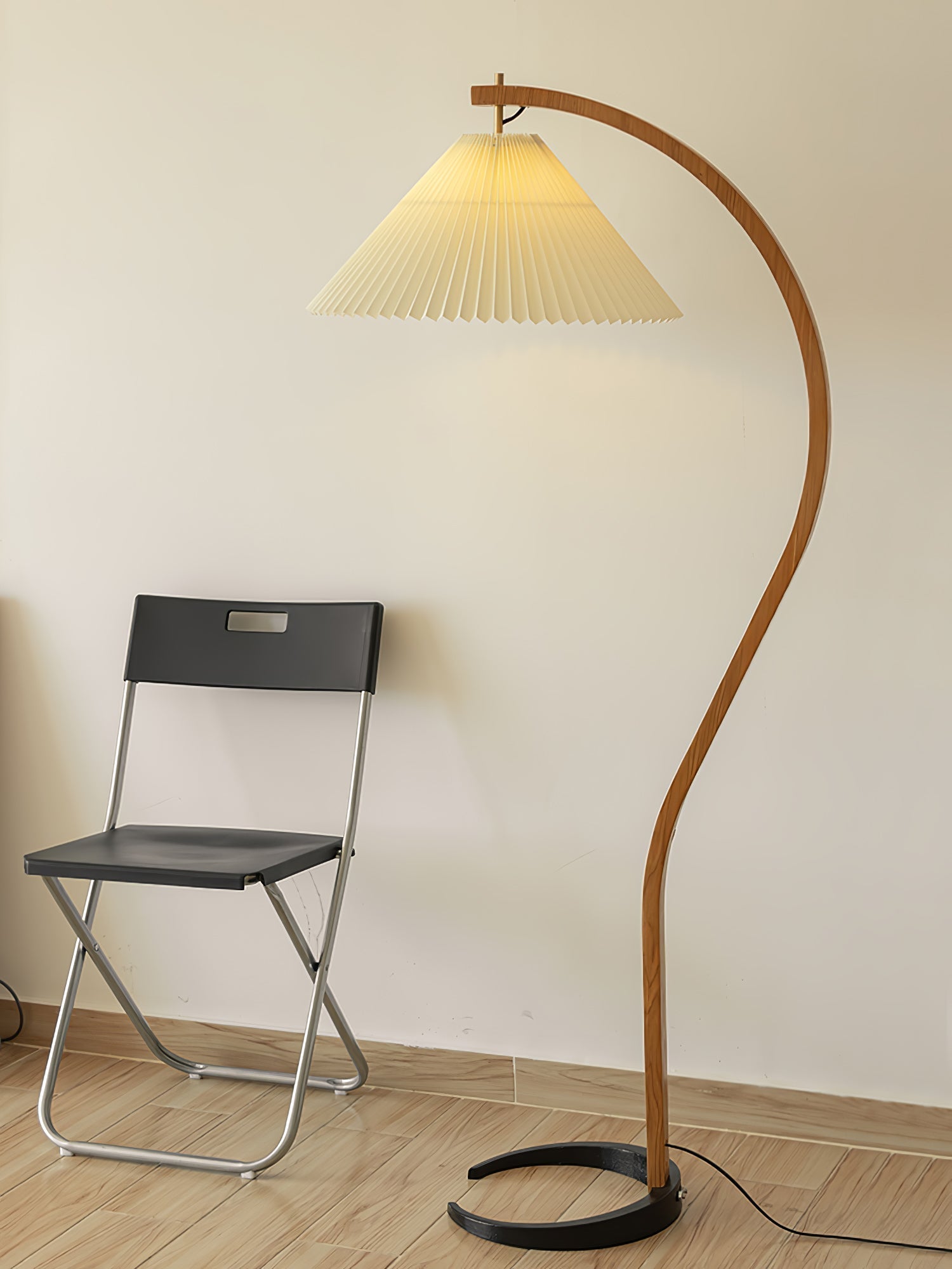 Caprani floor lamp | Floor Lamp | LED | linen/metal/wood | 240v | Stylish Floor Lighting