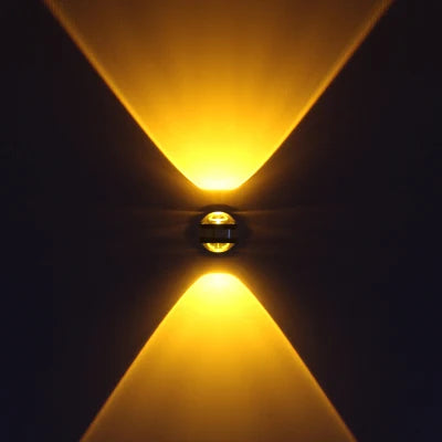 CrystalLux Crystal Wall Lamp | Wall Lamp | Led | Metal/Crystal | 8W | 220V | Elegant Wall Illumination