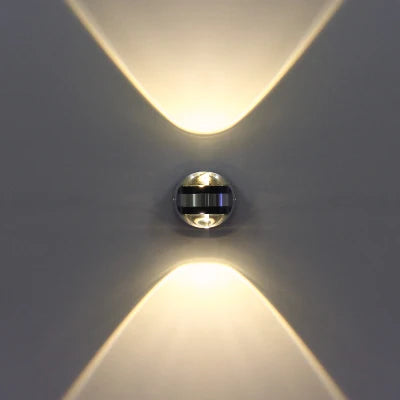 CrystalLux Crystal Wall Lamp | Wall Lamp | Led | Metal/Crystal | 8W | 220V | Elegant Wall Illumination