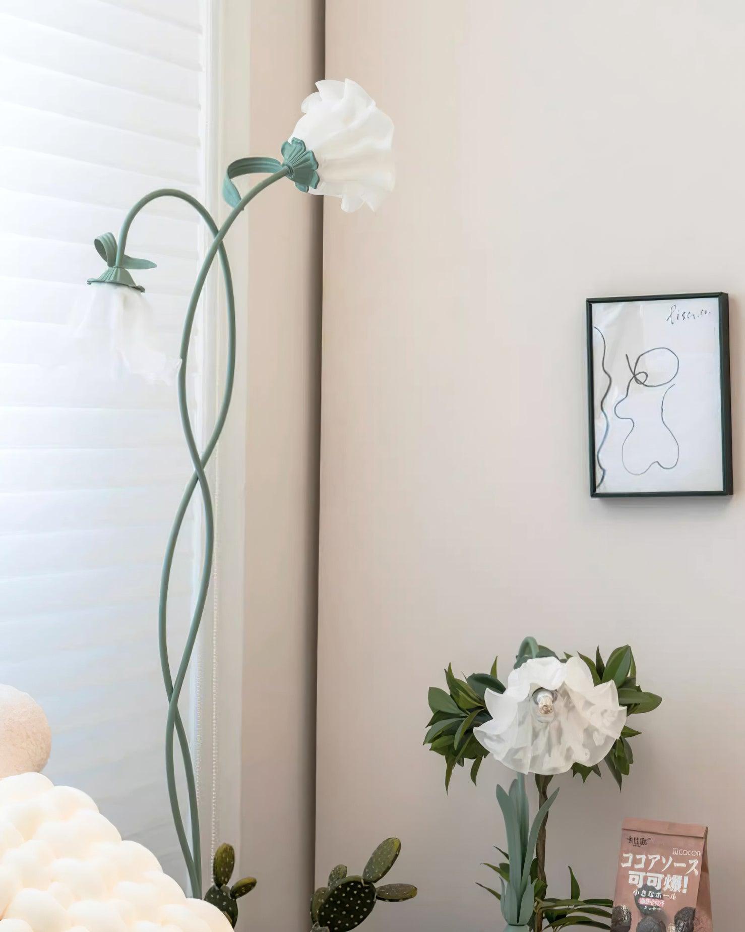 Calla Flowers floor lamp | Floor Lamp | LED | acrylic/metal | Stylish Floor Lighting