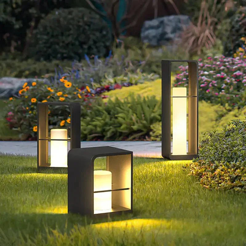 Garden Lantern Solar Outdoor Lantern | Lighting | LED | metal/plastic | 20v | Premium Lighting Solution