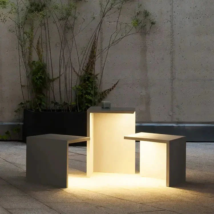 Block Lane Outdoor Solar Light | Lighting | LED | metal/plastic | Premium Lighting Solution