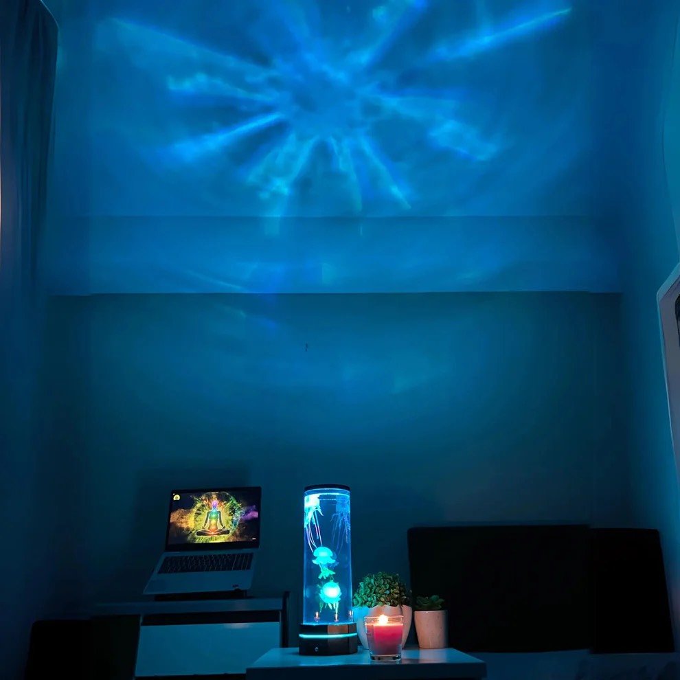 Aquarium Table Lamp Soothing Mood | Table Lamp | LED | Sleek Table Accent