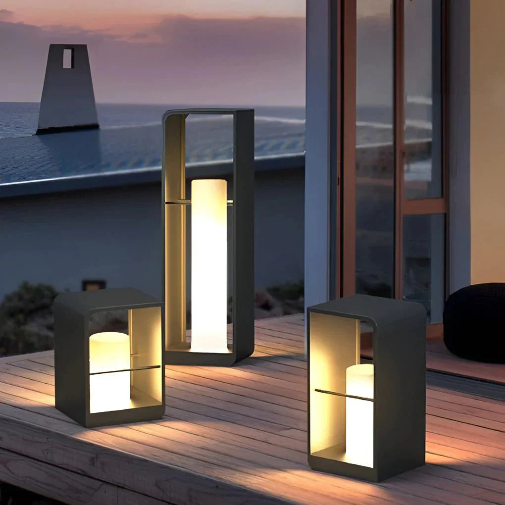 Garden Lantern Solar Outdoor Lantern | Lighting | LED | metal/plastic | 20v | Premium Lighting Solution
