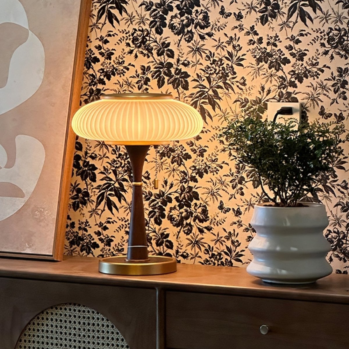 Lumique Matsushroom Table Lamp Modern | Table Lamp | LED | glass/wood/metal | Sleek Table Accent