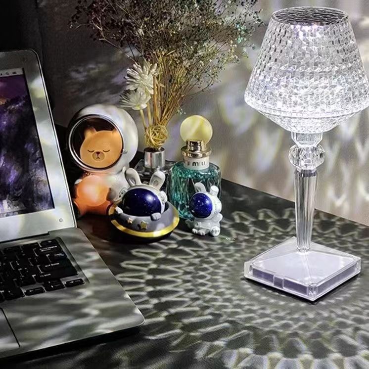 Kristallum Table Lamp Luxury Crystal | Table Lamp | LED | metal/Acrylic/crystal | Sleek Table Accent