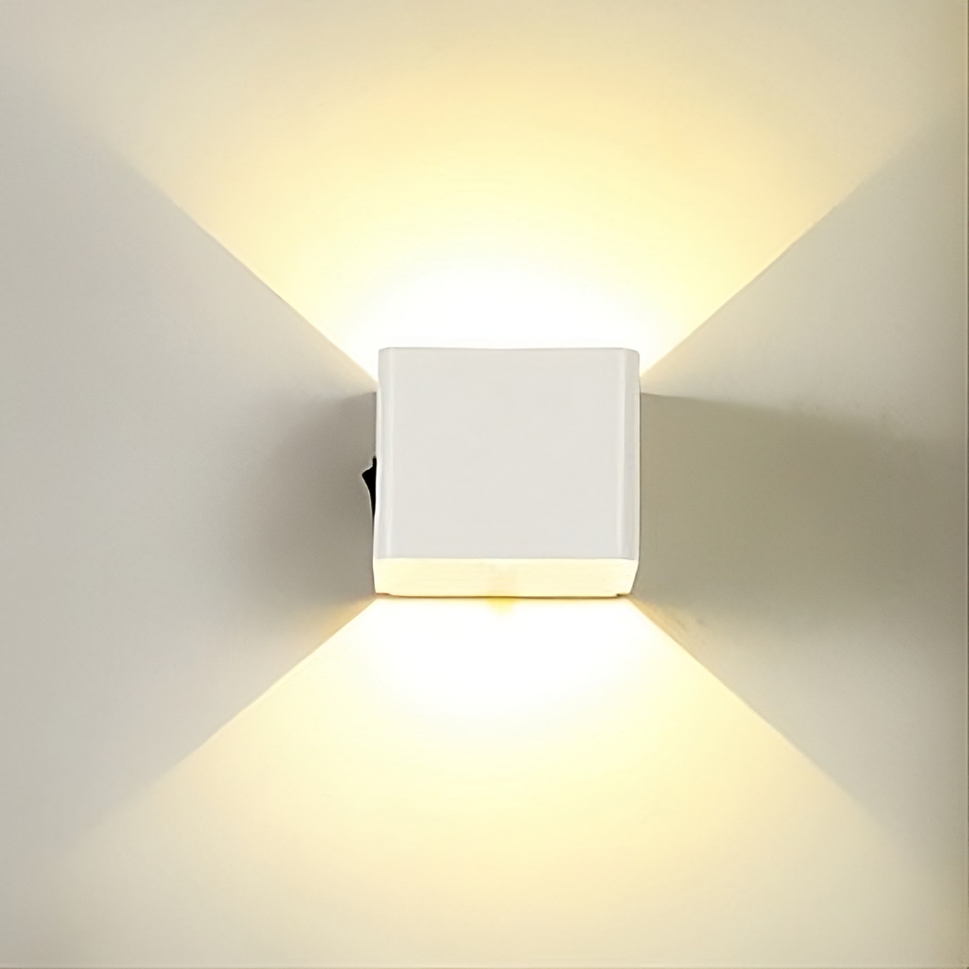 SensorLux Wall lamp with Motion | Wall Lamp | Led | Neutral White | plastic | 5W | 220V - 240V | Elegant Wall Illumination