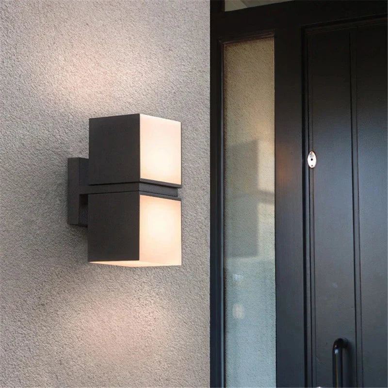 LichtStyle Outdoor Wall Lamp Modern | Wall Lamp | LED | 85-265V | Elegant Wall Illumination