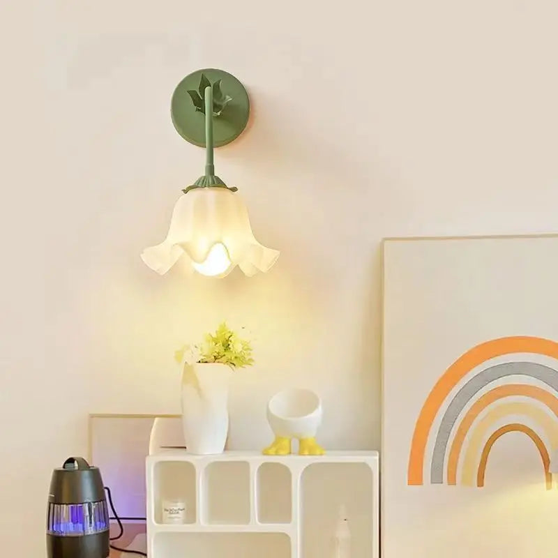 FrenchBloom Bedroom Wall Lamp | Wall Lamp | Led | glass/metal | 20V | Elegant Wall Illumination