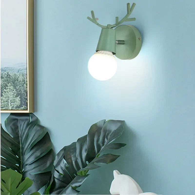 AntlerGlow Modern Adjustable Children's Room | Wall Lamp | metal/wood | 96V - 240V | Elegant Wall Illumination