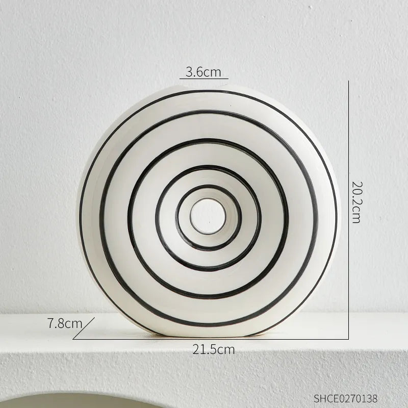 Vase Swirl | Decorative Item | Elegant Home Decor