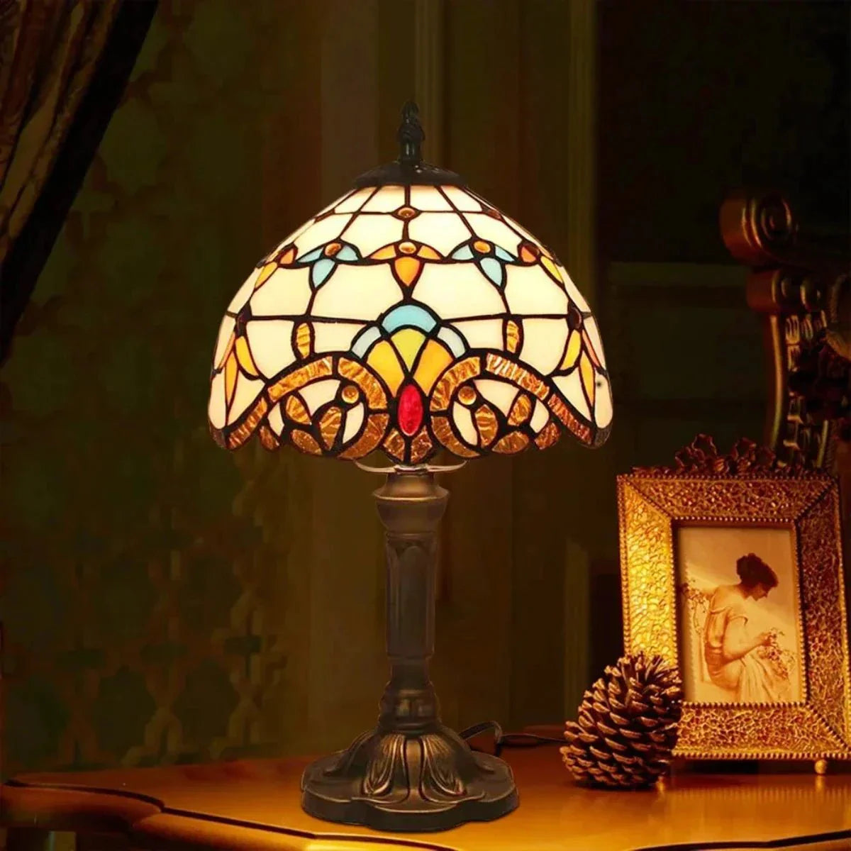 Artistry™ Antique Stained Glass Lamp | Table Lamp | Glass/metal | 220V | Sleek Table Accent