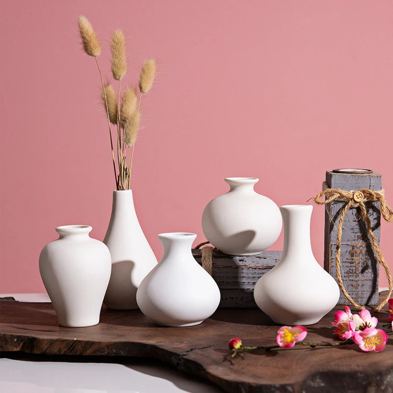Minimalist Bud Vase Simple Yet Elegant | Vase | ceramic | Elegant Home Decor