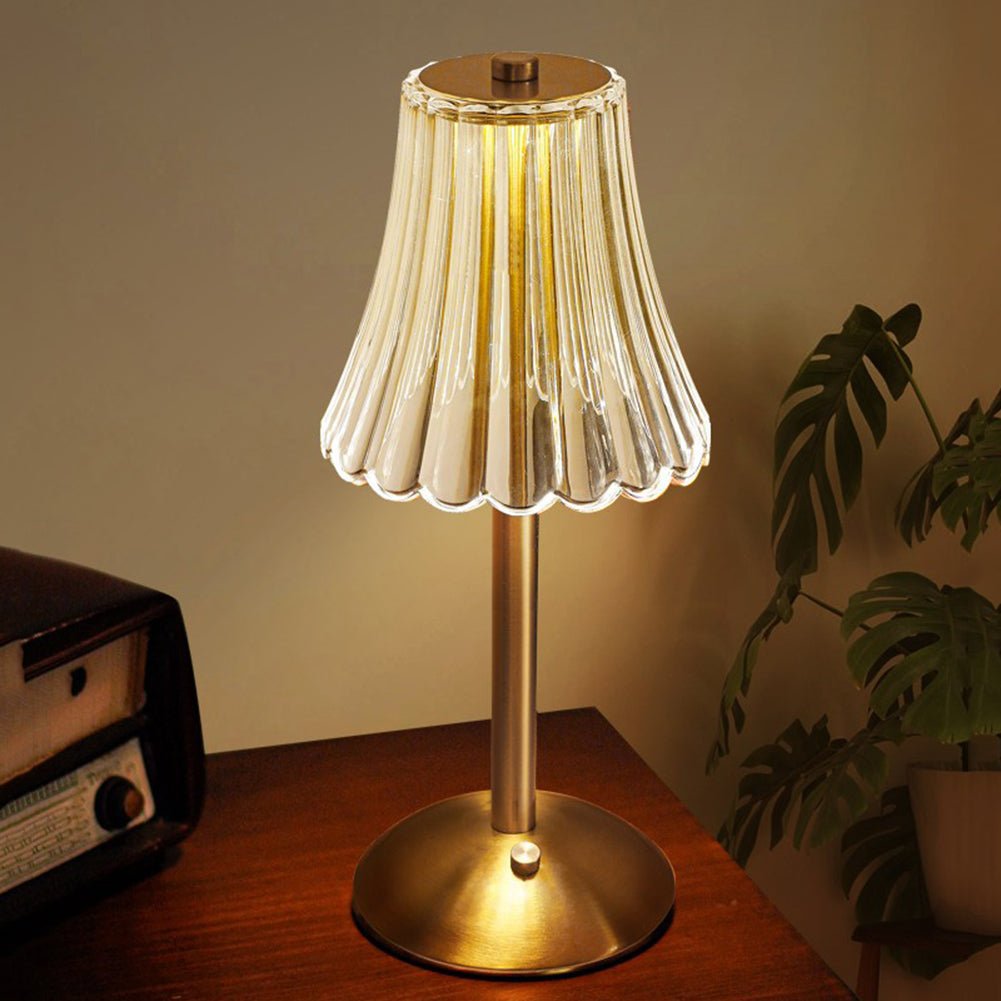 LumiCrystal Gold Crystal Table Lamp | Table Lamp | LED | Aluminum/acrylic/Crystal | 15W | Sleek Table Accent