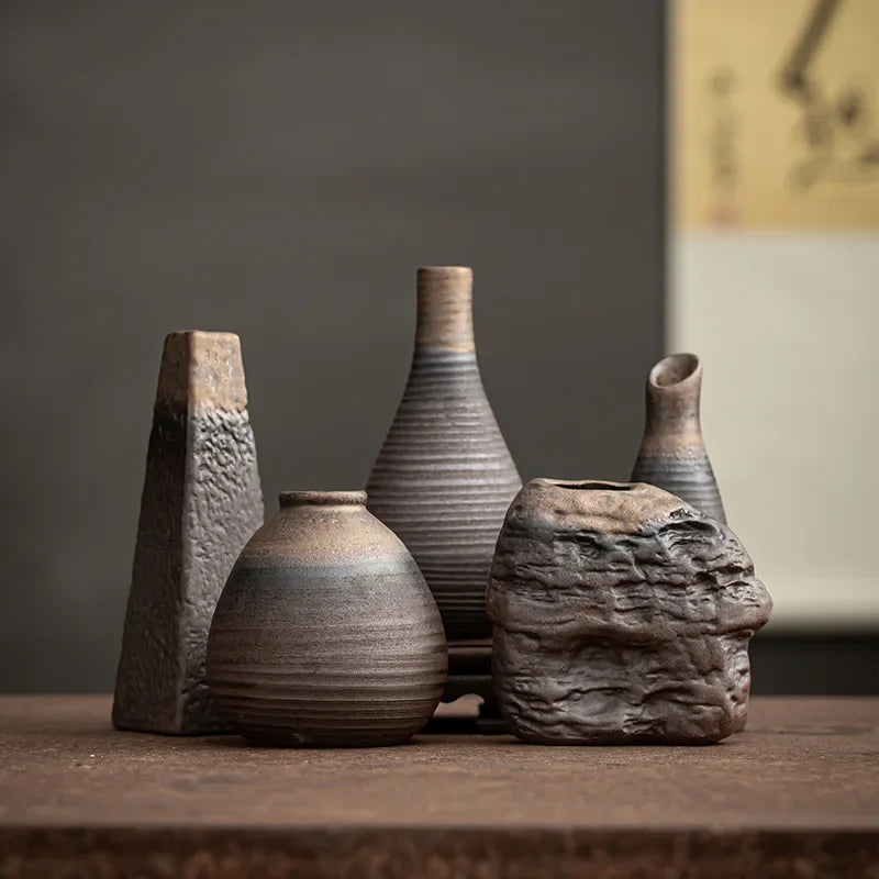 Twisted Silhouette Slim Vase Artistic Single | Vase | ceramic | Elegant Home Decor