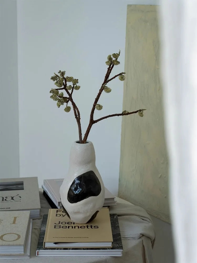 Vase Modatici | Decorative Item | Elegant Home Decor