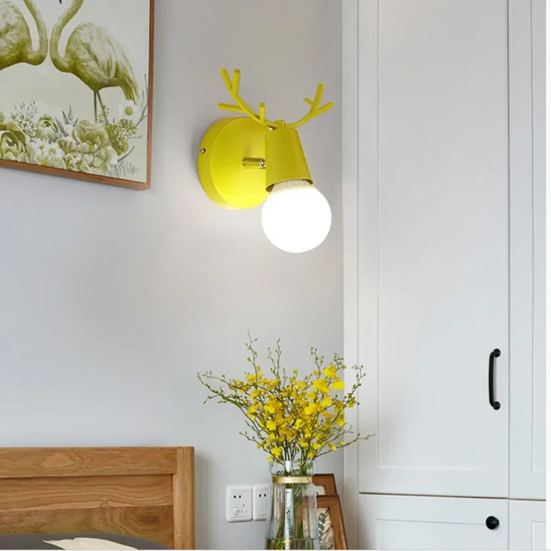 AntlerGlow Modern Adjustable Children's Room | Wall Lamp | metal/wood | 96V - 240V | Elegant Wall Illumination