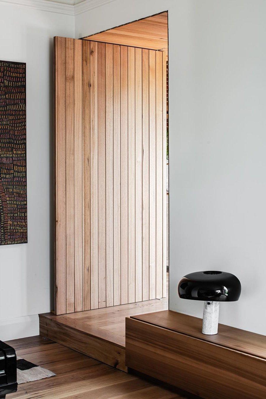 Marble Table Lamp Black | Table Lamp | metal/Marble | 110-240V | Sleek Table Accent