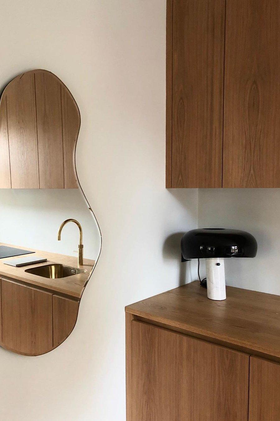 Marble Table Lamp Black | Table Lamp | metal/Marble | 110-240V | Sleek Table Accent