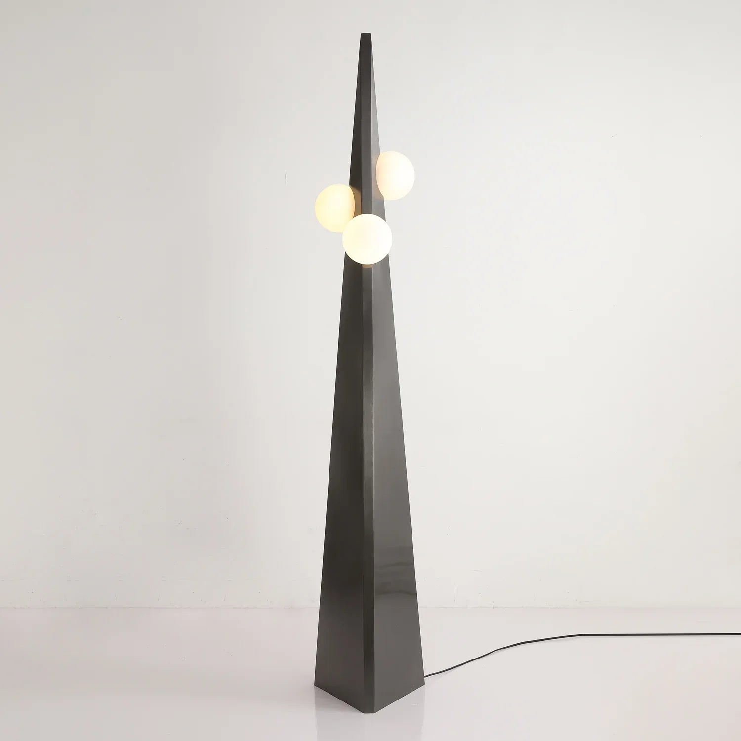 Triangular tower floor lamp | Floor Lamp | glass/metal | 240 v | Stylish Floor Lighting