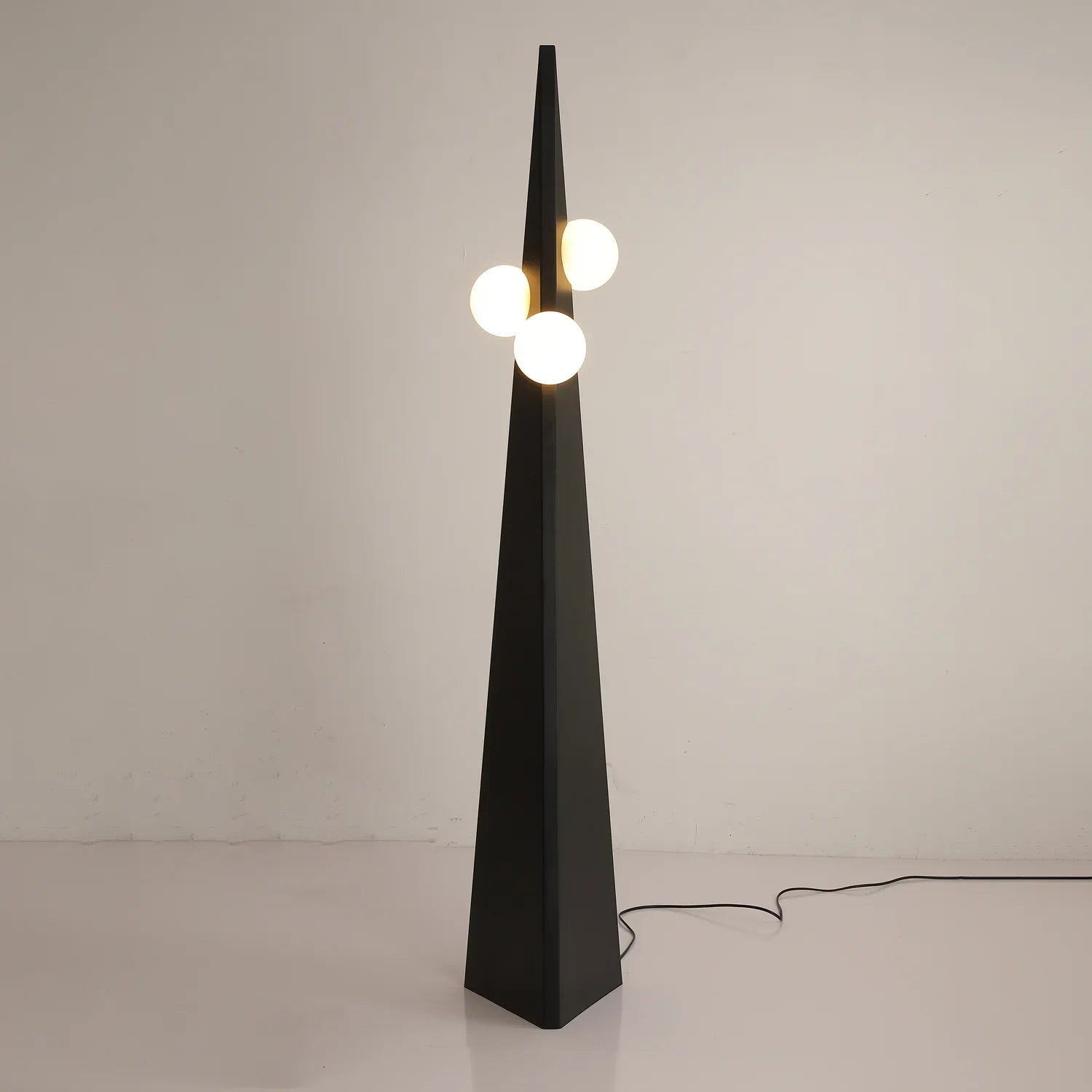Triangular tower floor lamp | Floor Lamp | glass/metal | 240 v | Stylish Floor Lighting