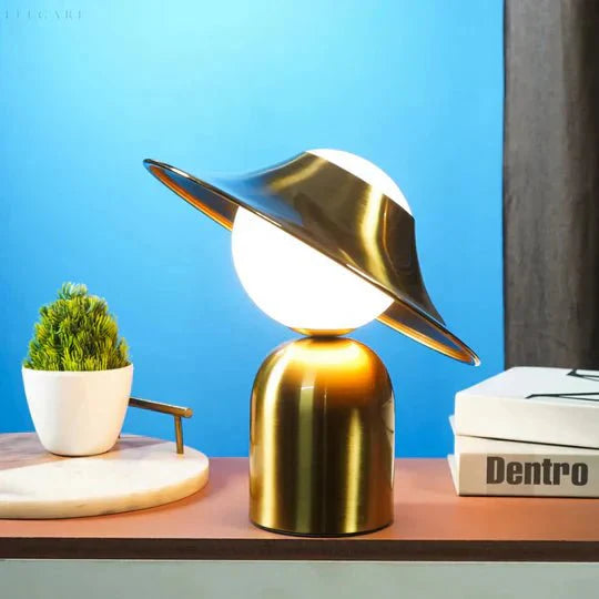 LuxaGlam Golden Table Lamp Stylish | Table Lamp | metal | Sleek Table Accent