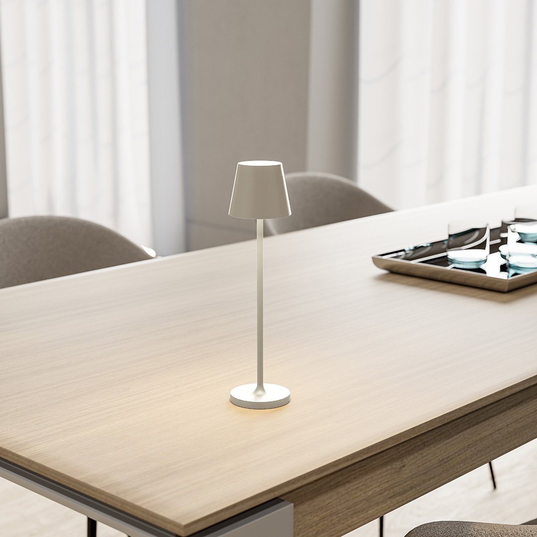 NOVA Table lamp | Table Lamp | LED | Sleek Table Accent