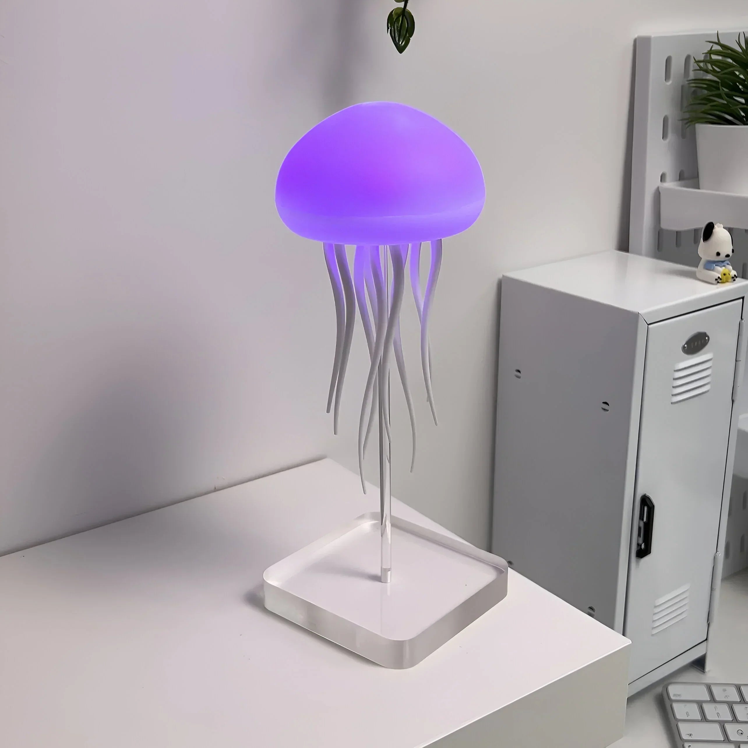 JellyVynx Lamp Magical Dancing Jellyfish | Table Lamp | LED | Resin/Plastic | Sleek Table Accent