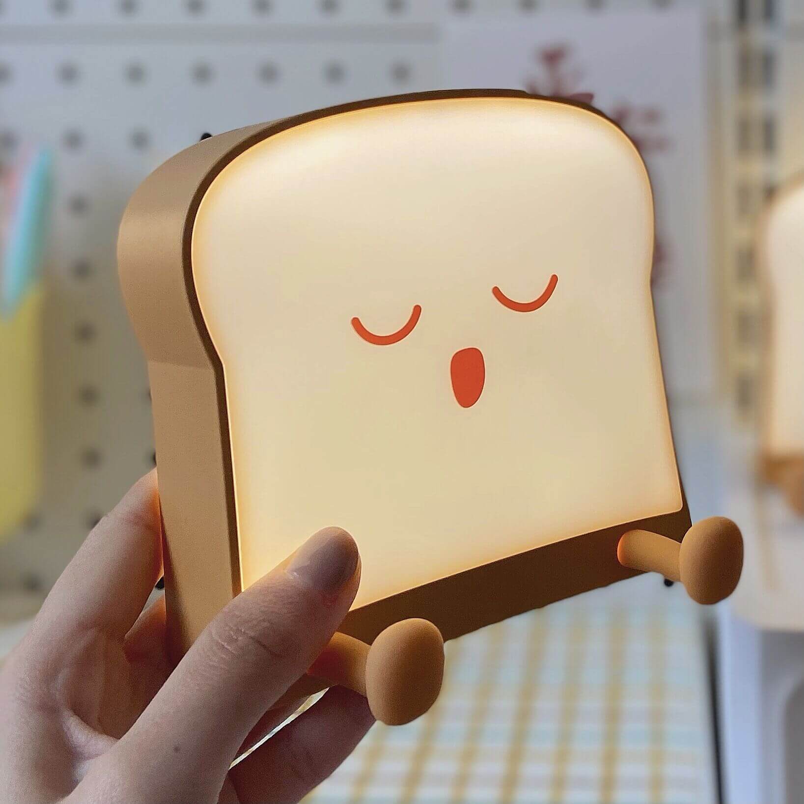 BrioToast Cute Toast Night Light, | Lighting | LED | 4000K | Silicone | Premium Lighting Solution