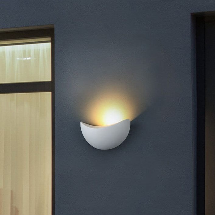 Minimalist semi-circular wall lamp made | Wall Lamp | Led | aluminum | 5W | 110V - 120V - 220V - 240V | Elegant Wall Illumination