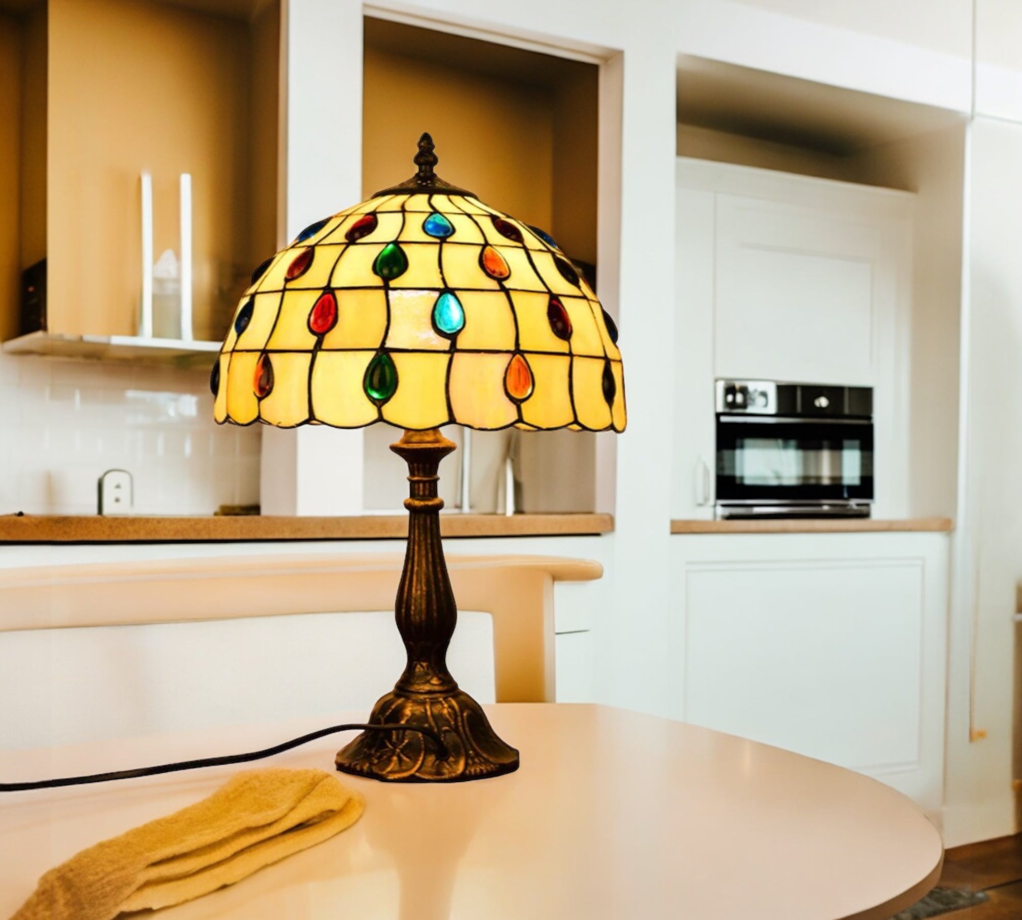 VitraGlow™ Tiffany Table Lamp Handmade | Table Lamp | LED | glass/metal | Sleek Table Accent