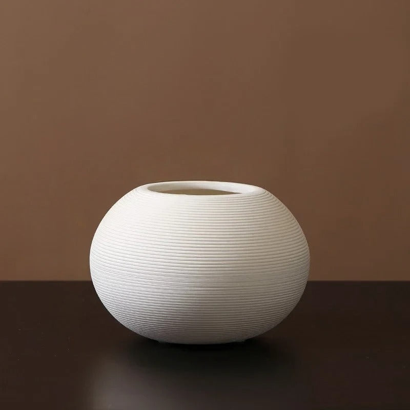 Minimalist Charm Sphere Vase Smooth White | Vase | ceramic | Elegant Home Decor