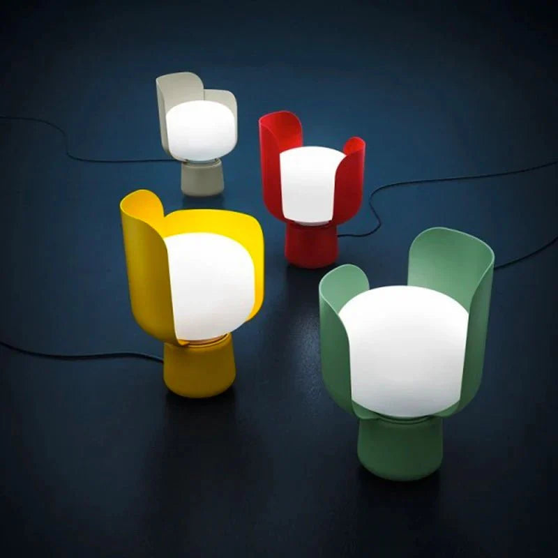 Petalux™ Modern Flower Shaped Table | Table Lamp | acrylic/metal | Sleek Table Accent