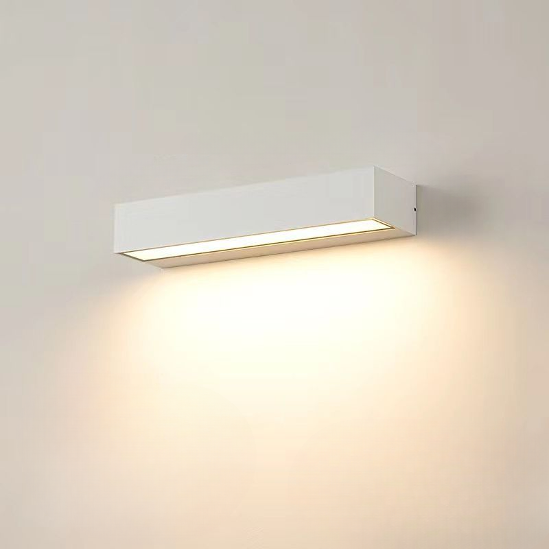 Sleek Linear Wall Lamp White, | Wall Lamp | Led | metal | Elegant Wall Illumination