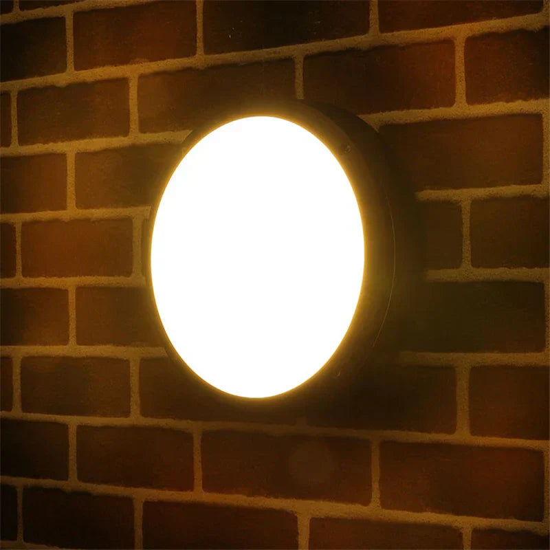 RadiantGlow Outdoor Wall Lamp | Wall Lamp | LED | 85-265V | Elegant Wall Illumination