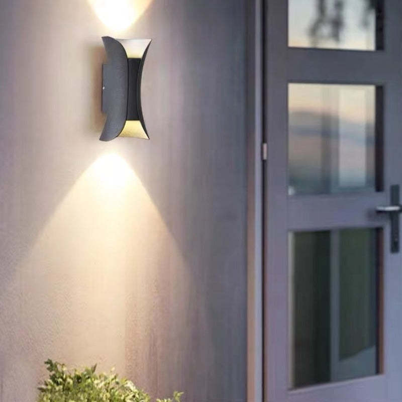 Lumiere Modern Wall Lamp | Wall Lamp | Led | metal | Elegant Wall Illumination