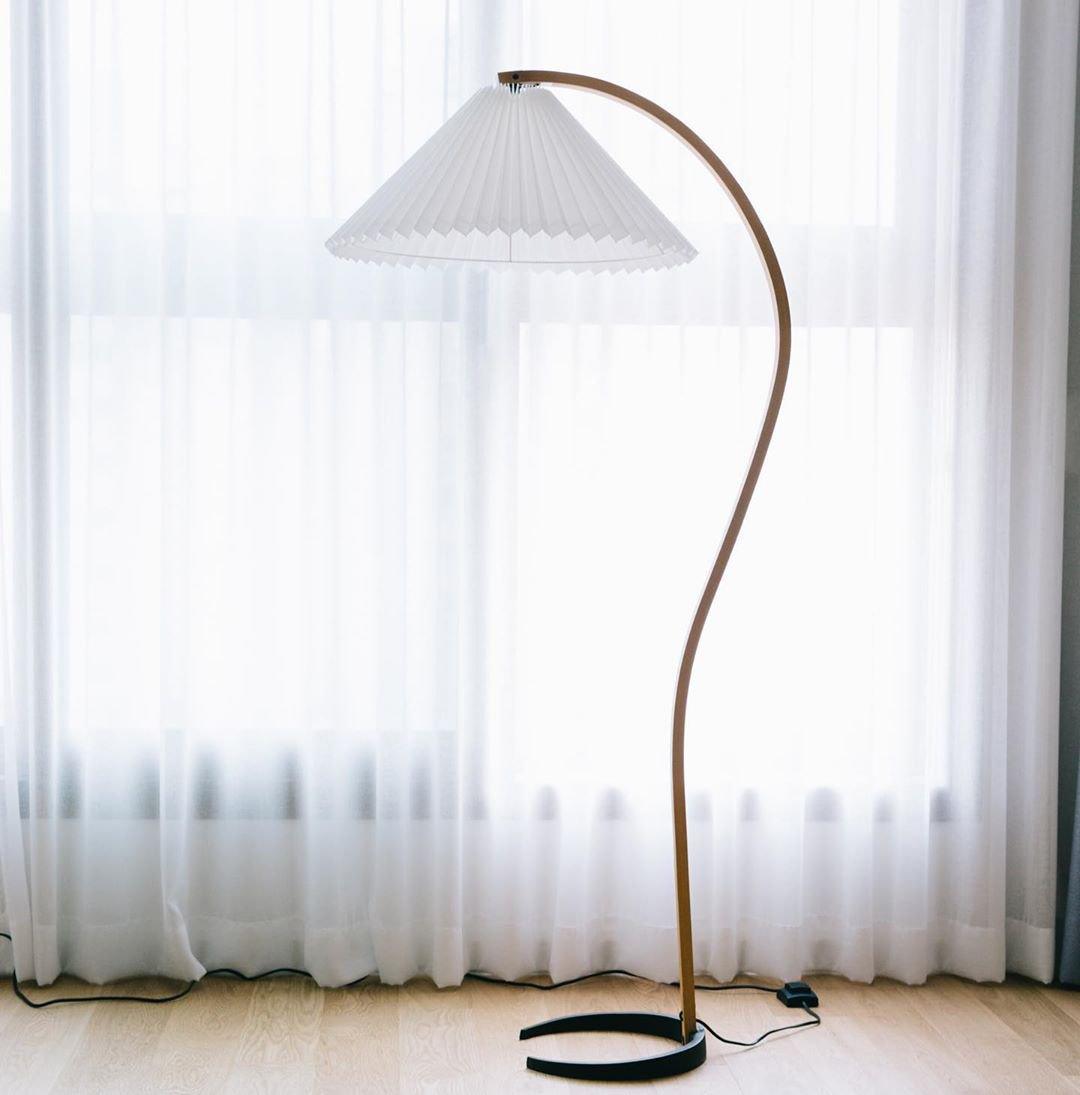 Caprani floor lamp | Floor Lamp | LED | linen/metal/wood | 240v | Stylish Floor Lighting