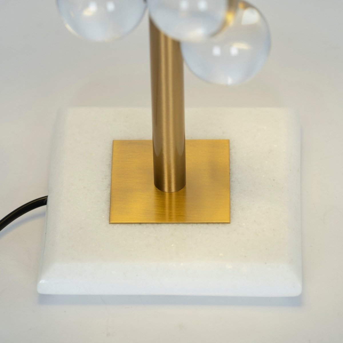 Modern Table Lamp Gold Glass | Table Lamp | glass/Metal | 110-240V | Sleek Table Accent