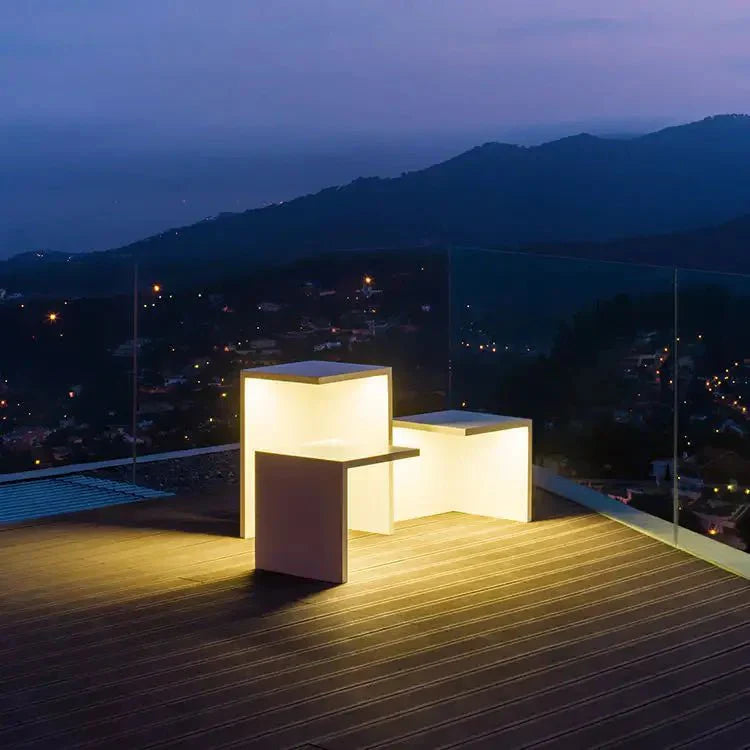 Block Lane Outdoor Solar Light | Lighting | LED | metal/plastic | Premium Lighting Solution